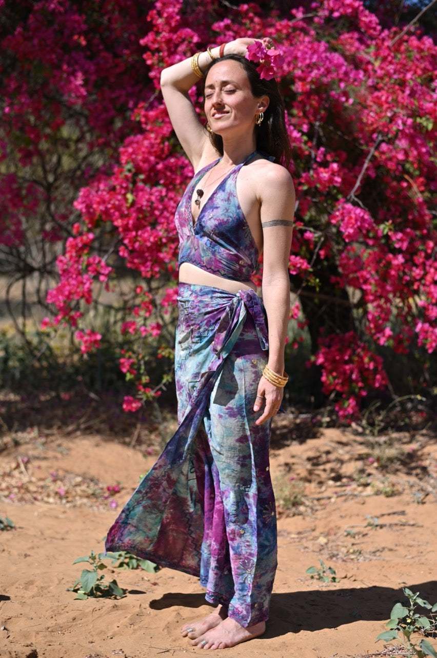 GYEYA Devi Choli Set