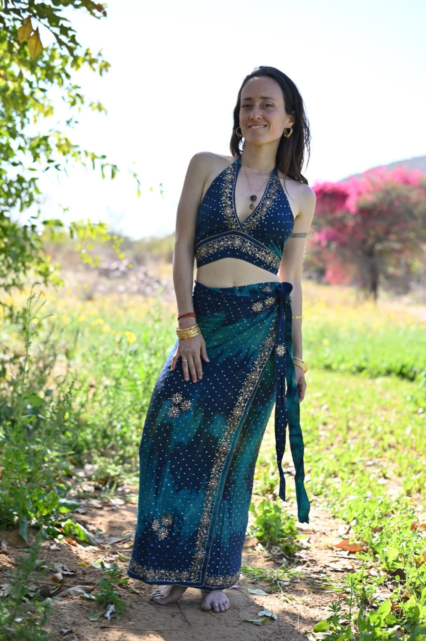 KAKSA Devi Choli Set