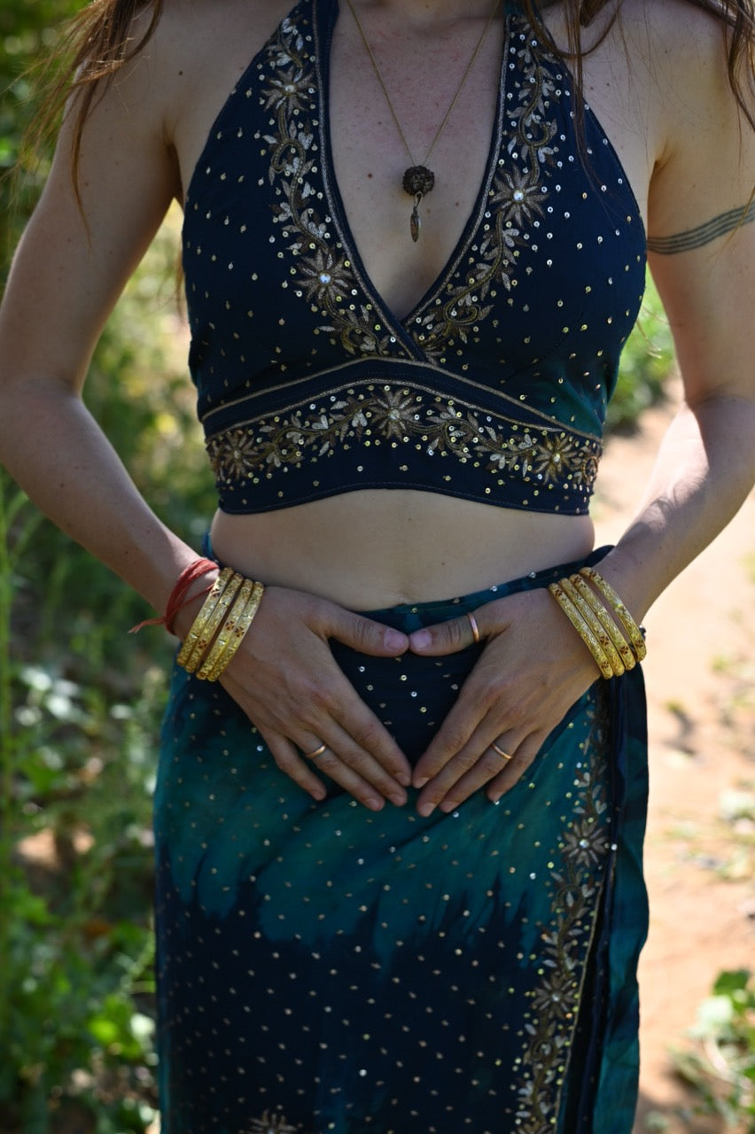 KAKSA Devi Choli Set