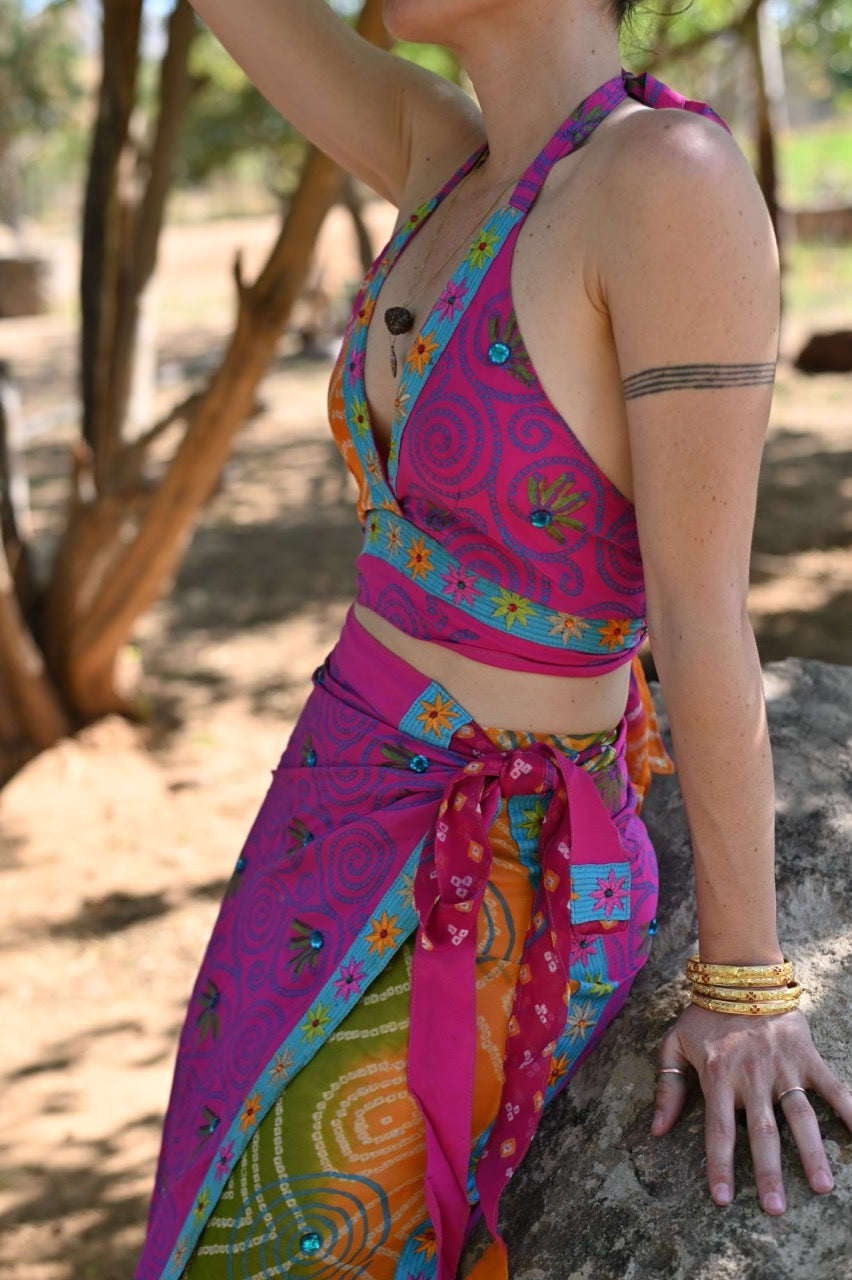 KALLOLITA Devi Choli Set