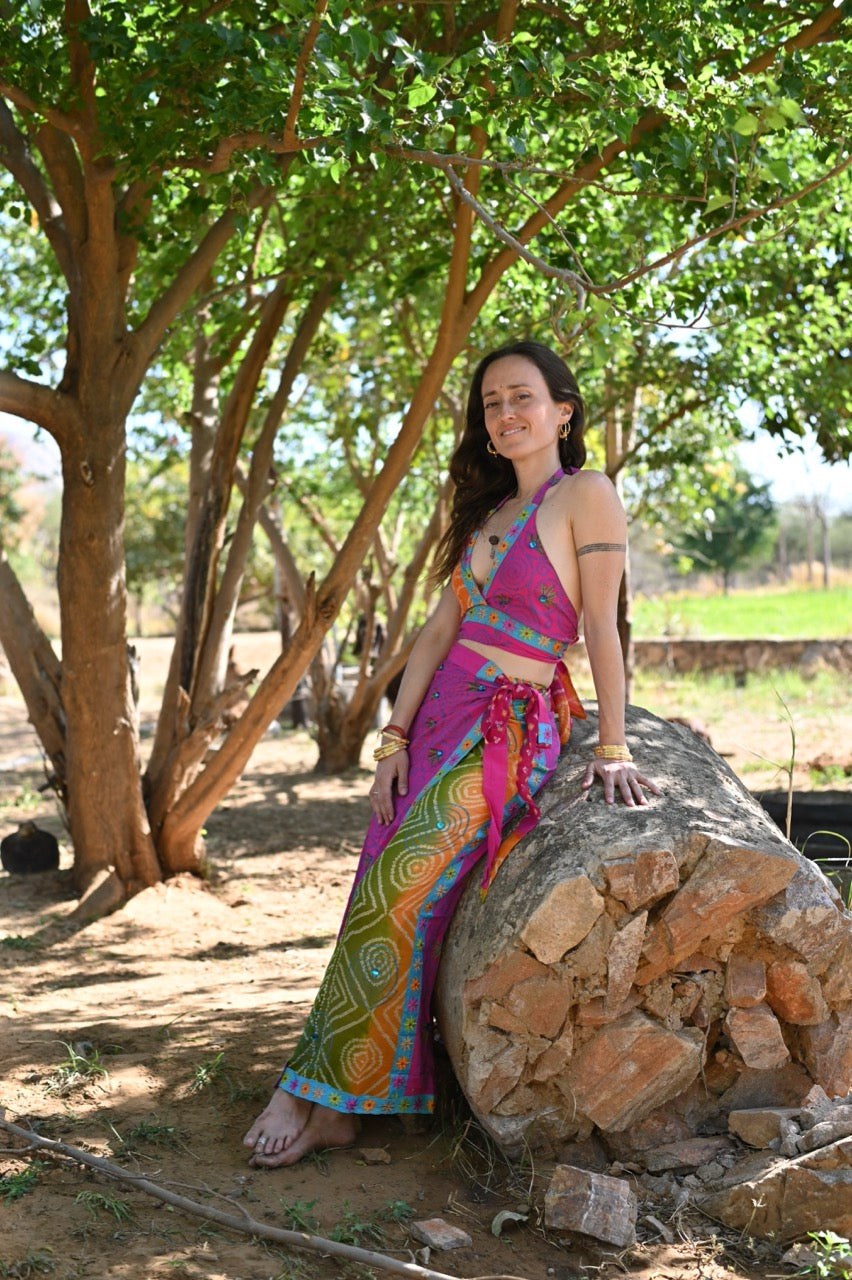 KALLOLITA Devi Choli Set