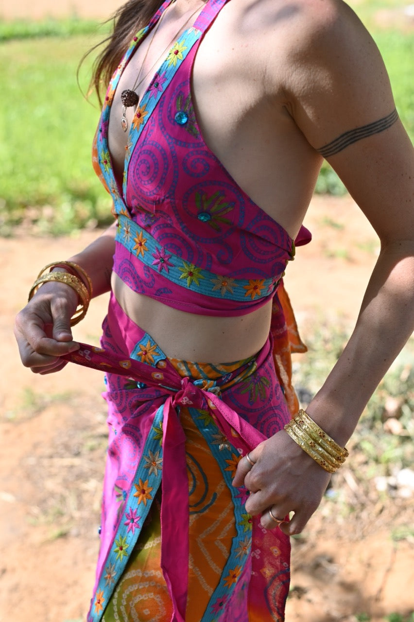 KALLOLITA Devi Choli Set