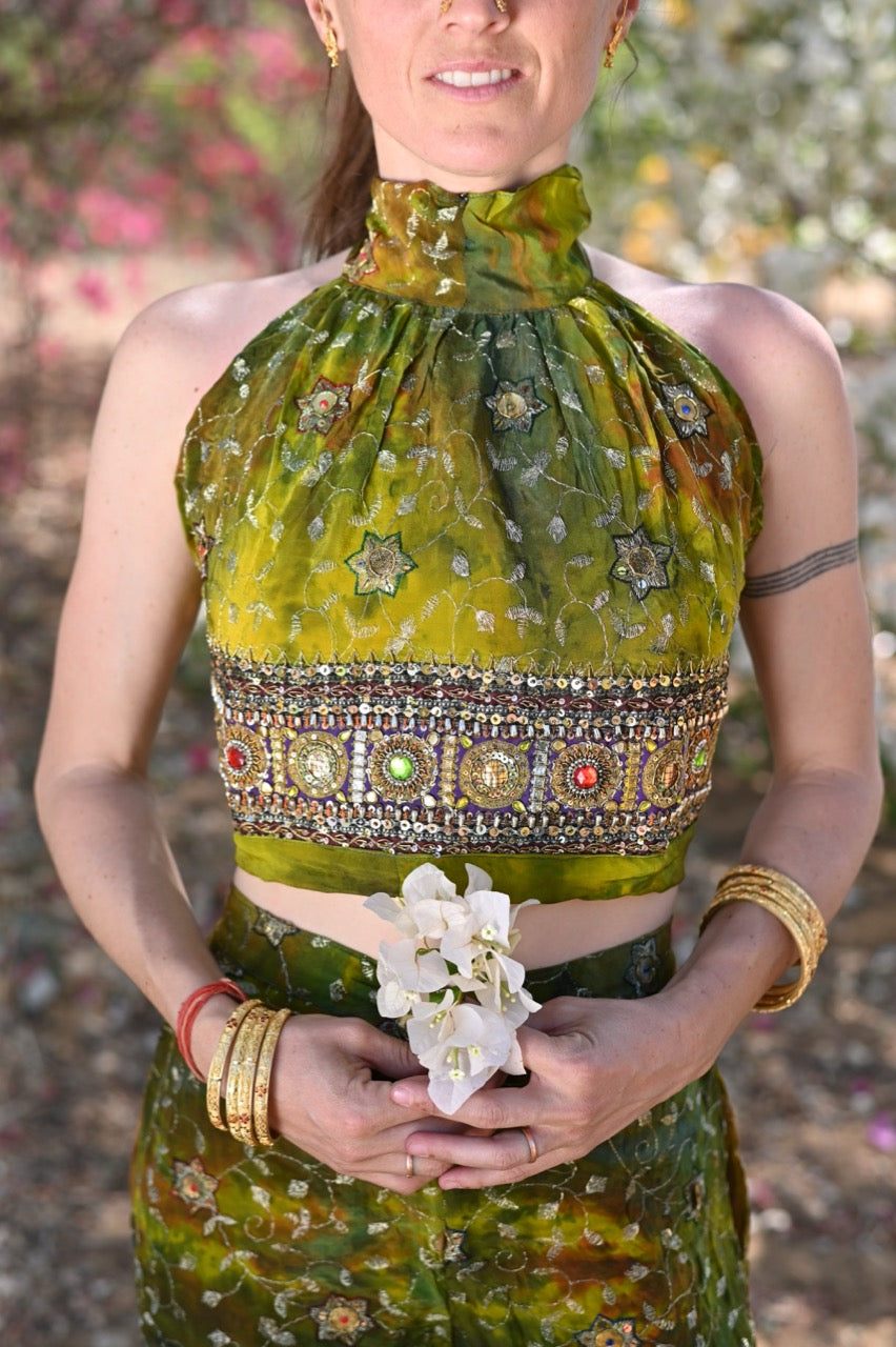 BHAV Devi Halter Set (S/M)