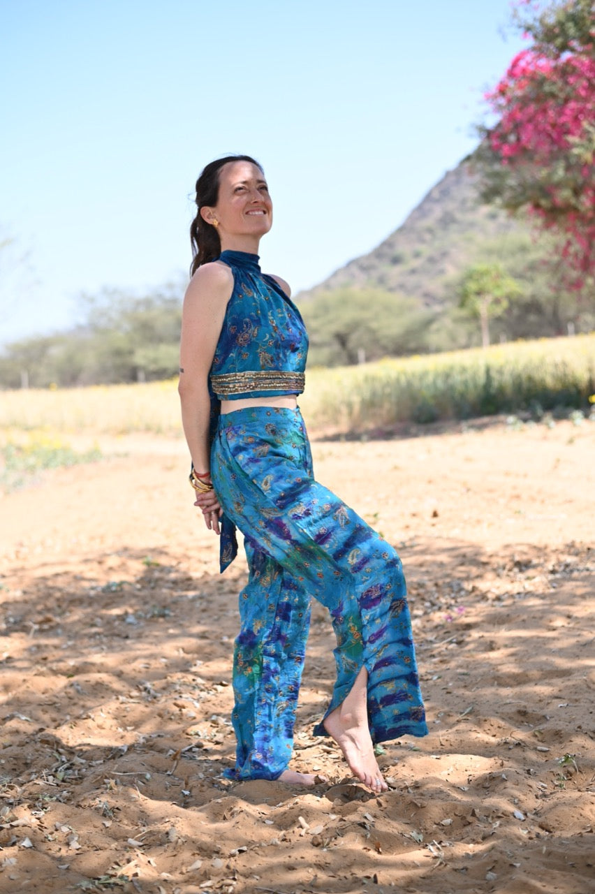 GOPALA Devi Halter Set (S/M)