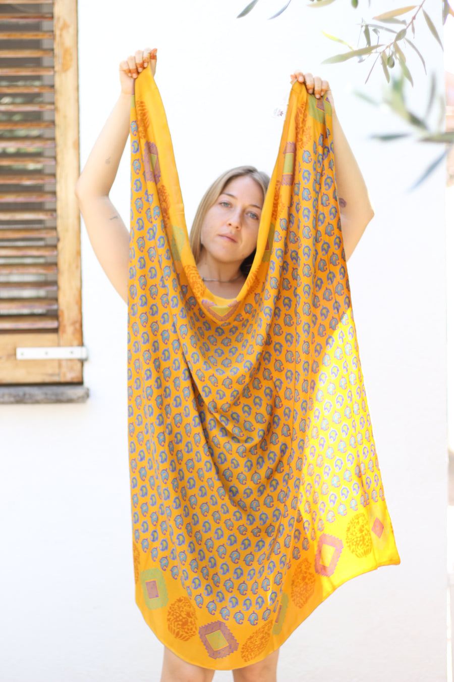 JANU Foulard