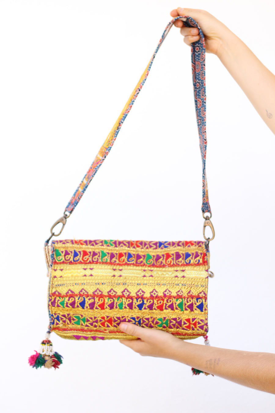 RAJYA Gypsy Clutch