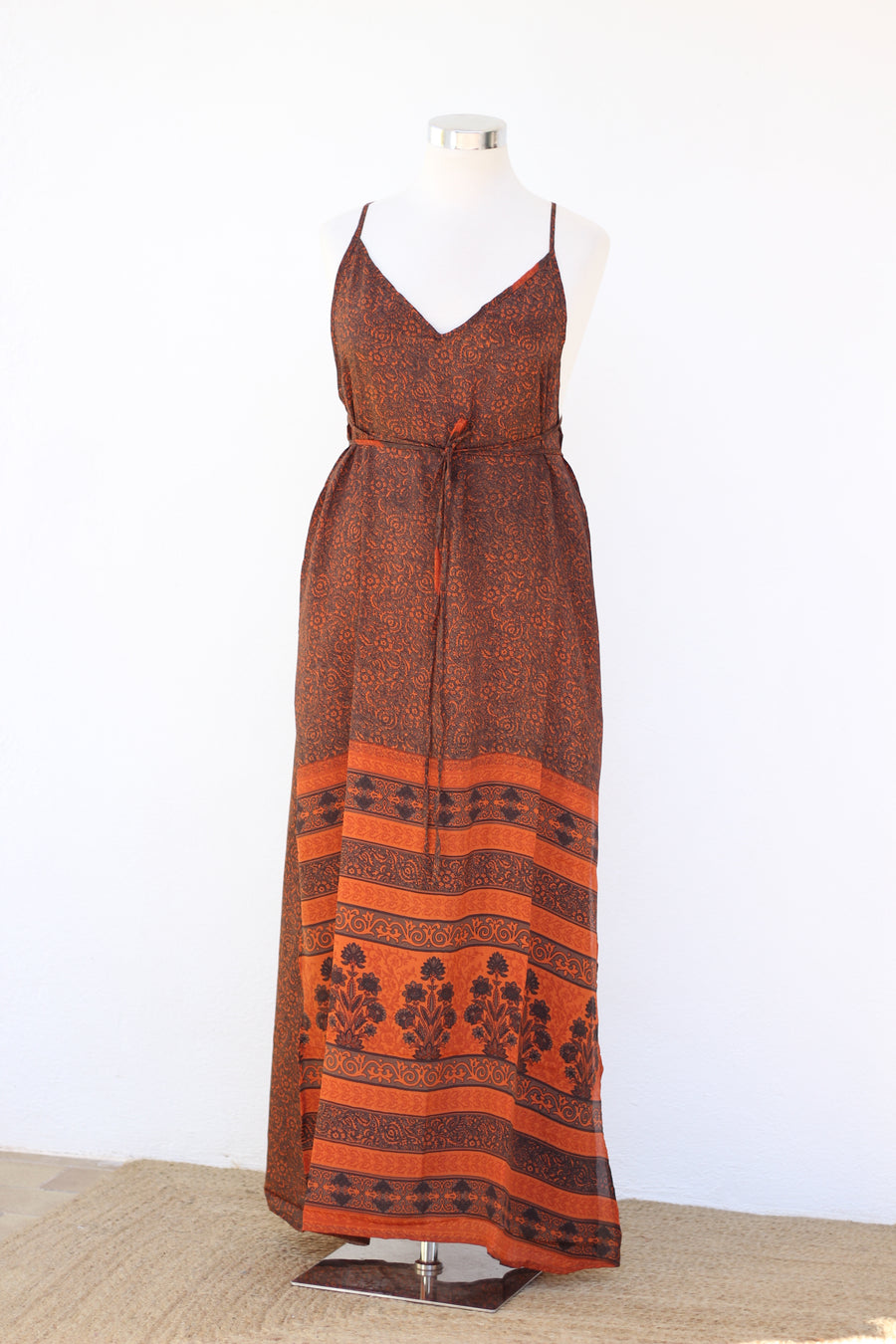 SUNDARI Maxi Dress