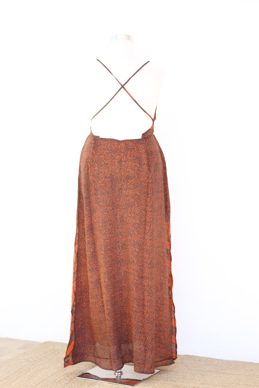 SUNDARI Maxi Dress