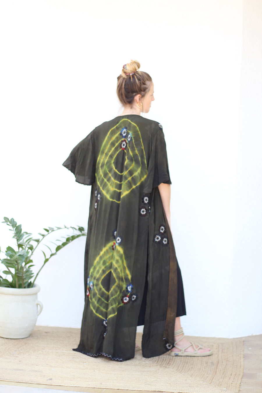 VIRARADHYA Mystic Devi Kimono