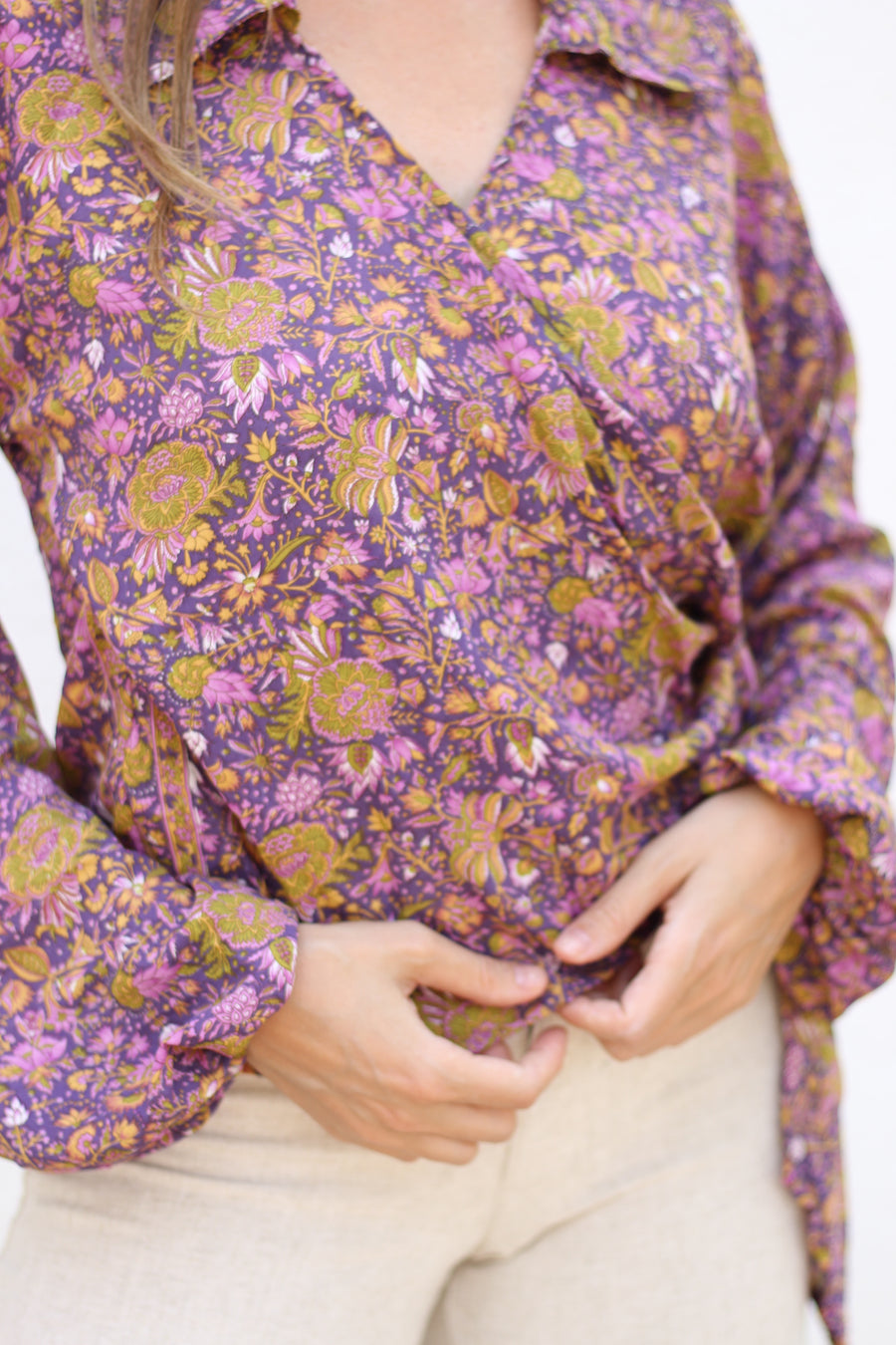 PATALI Knot Blouse (S/M)