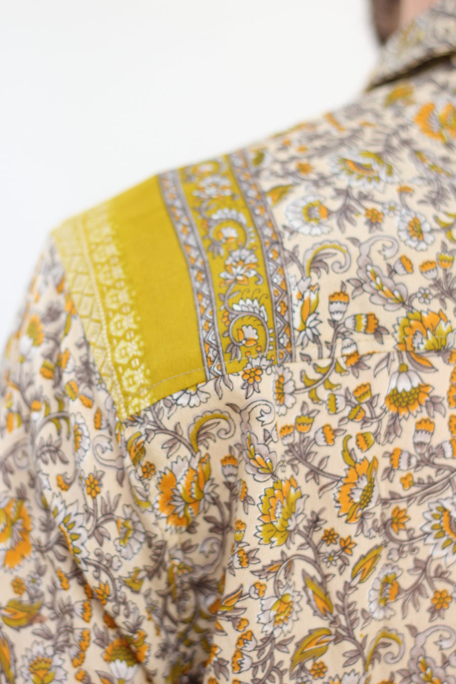 MOHANDA Long Krishna Shirt (S/M)