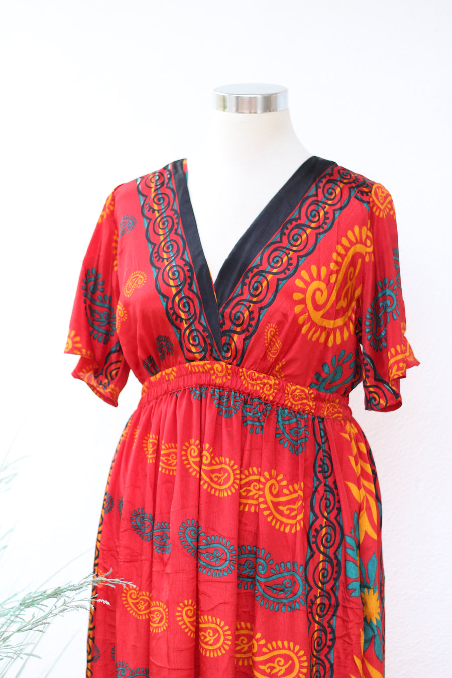 PRIYAYAI Flow Dress