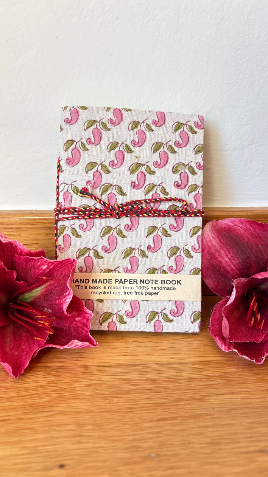 Libreta reciclada floral