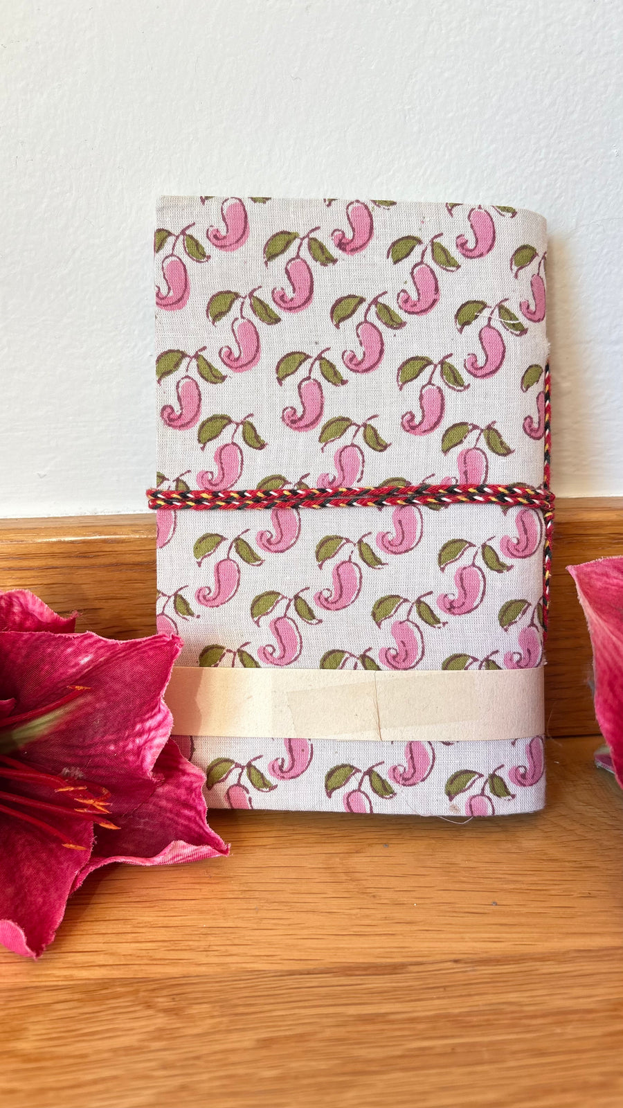Libreta reciclada floral
